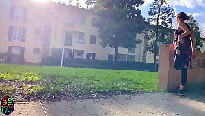 Corro nel parco e faccio la troia con tutti